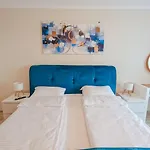 Blue Marine Apartment, Complex Carpe Diem Balchik, Free Parking Apartment *