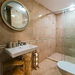 Blue Marine Apartment, Complex Carpe Diem Balchik, Free Parking Apartment *