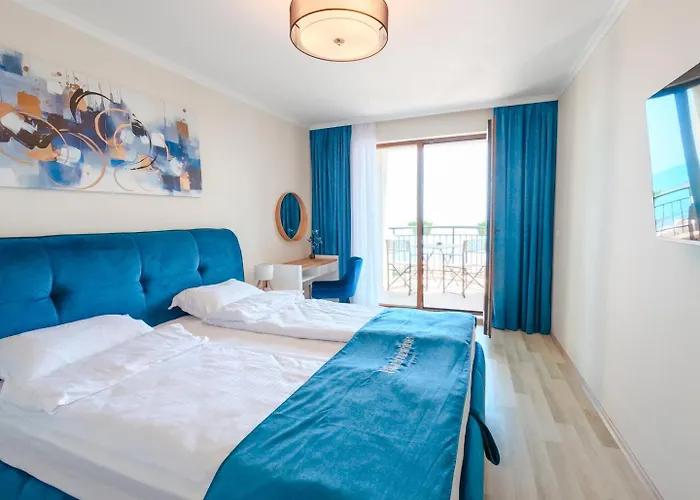 Blue Marine Apartment, Complex Carpe Diem Balchik, Free Parking Apartment *